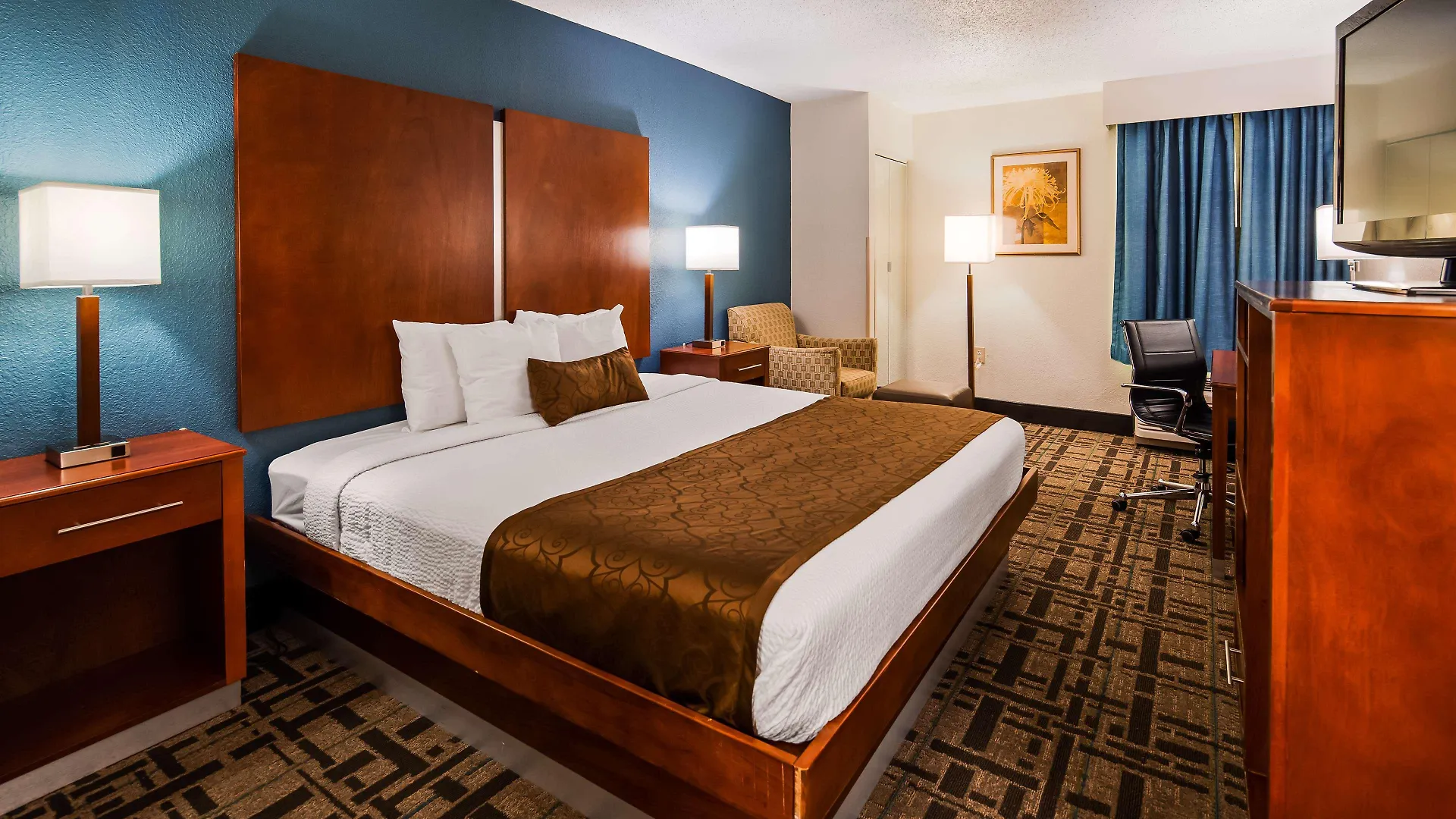 Best Western Plus Richmond Sandston 3*,